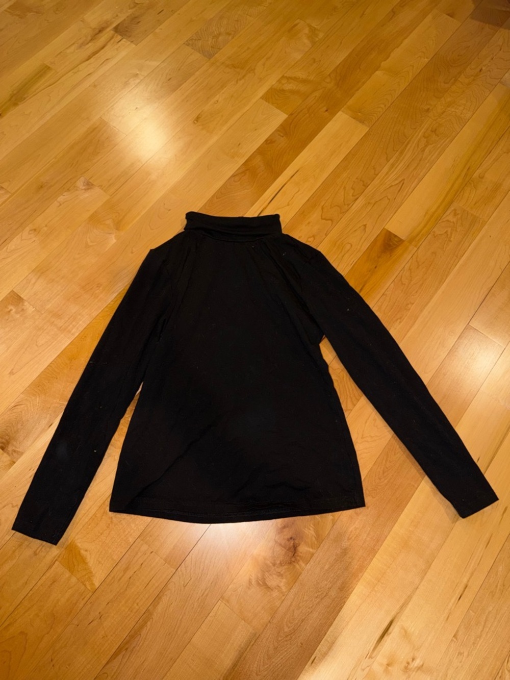 Unknown brand S black long sleeve turtleneck shirt ONLY WORN A FEW TIMES!!